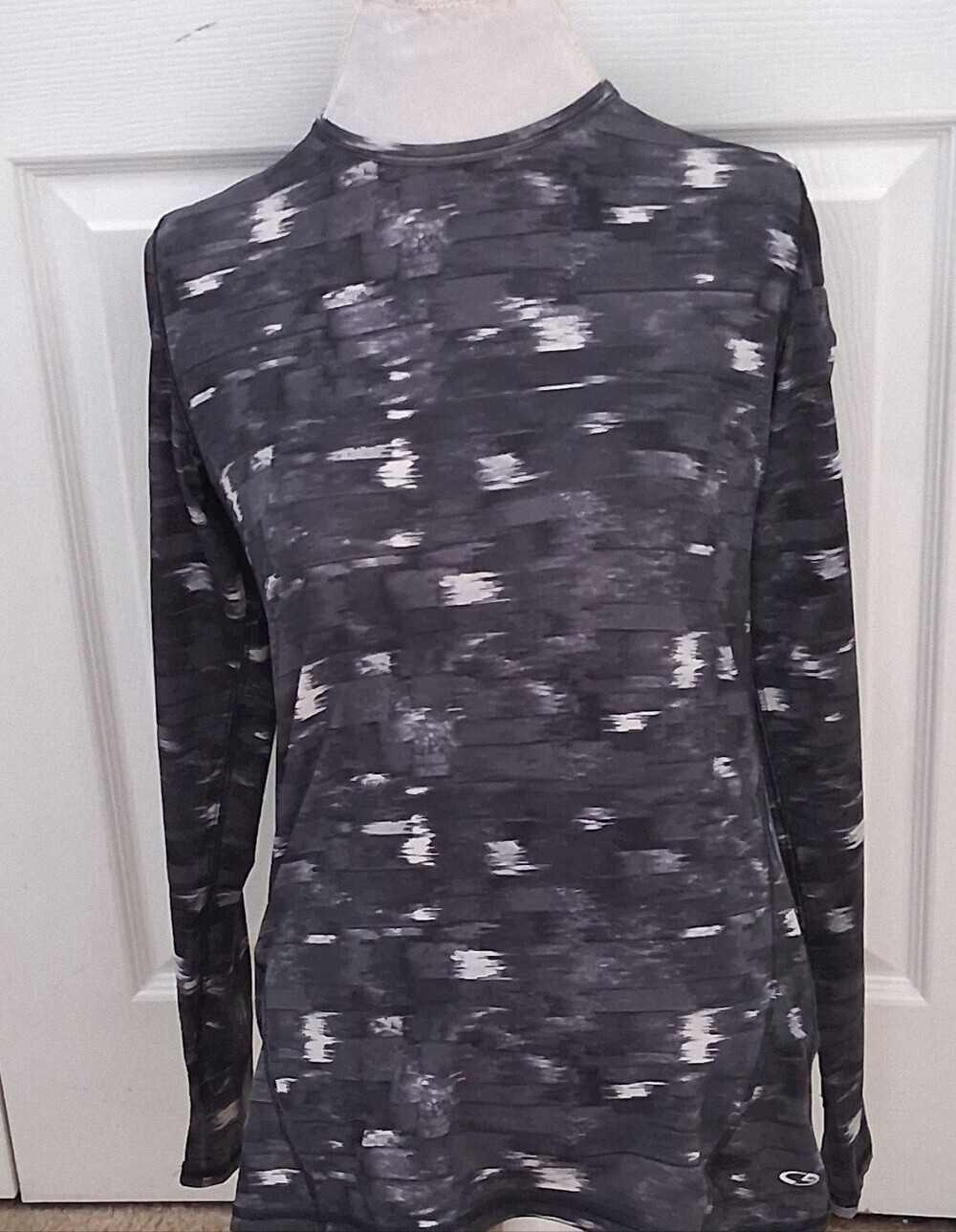 C9 Champion Women's Base Layer Shirt   Size M
